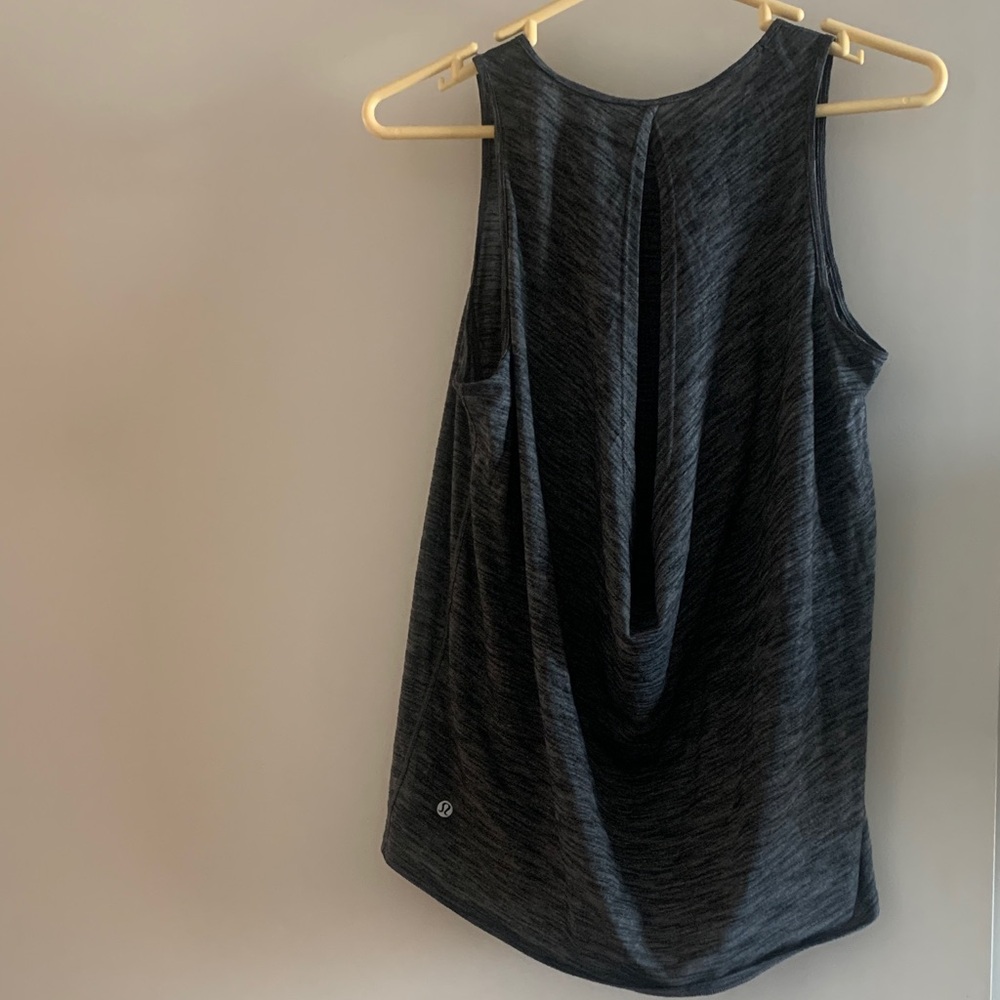 Women's Black Sleeveless Top